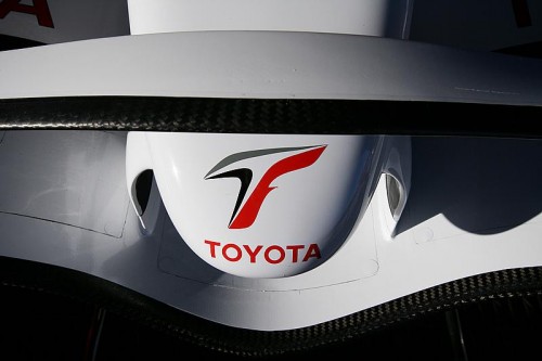 „Toyota" tikina liksianti „Formulėje-1"