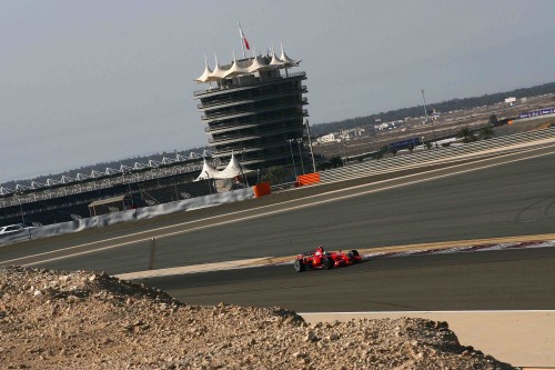 „Ferrari“ tikisi naudos iš bandymų Bahreine