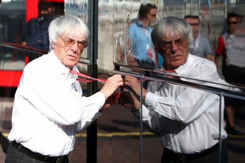 B. Ecclestone‘as ieško pirkėjo „Williams“ komandai