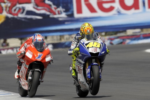 MotoGP: V. Rossi nutraukė C. Stonerio pergalių seriją