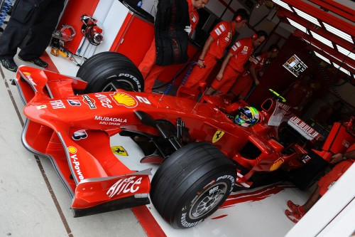 „Ferrari“ nori geriausio simuliatoriaus