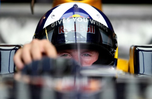 D. Coulthardas siūlo uždrausti kuro pildymą lenktynėse
