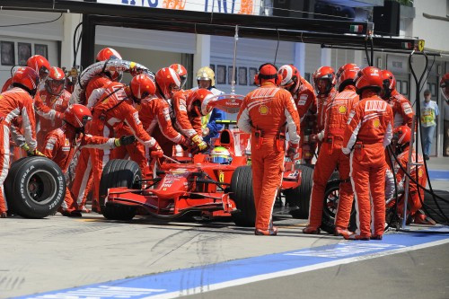 „Ferrari“ – įspėjimas ir bauda (pakoreguota)