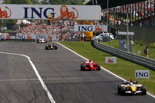 „Autosport“: „Ferrari“ ir „Renault“ skiria 30 AJ