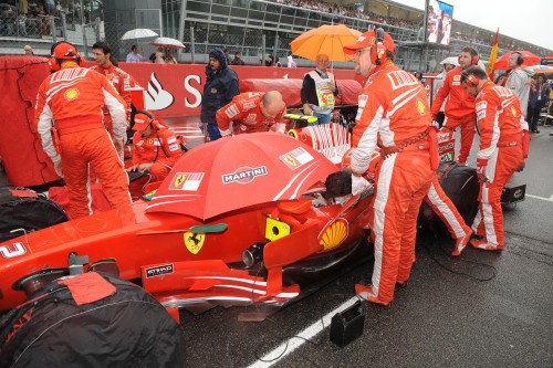 „Ferrari“ sezoną gali pradėti be KERS