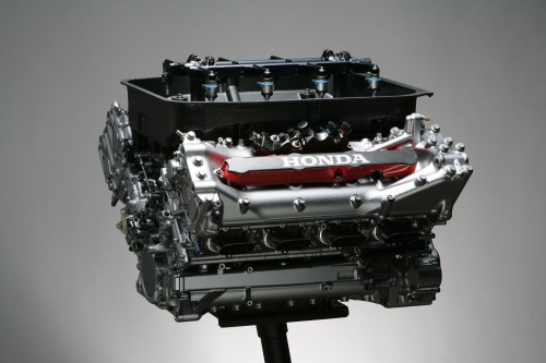 „Formulėje-1“ gvildenama standartizuotų variklių idėja