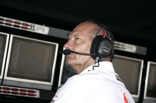R. Dennisas: „McLaren“ nori padėti „Force India“