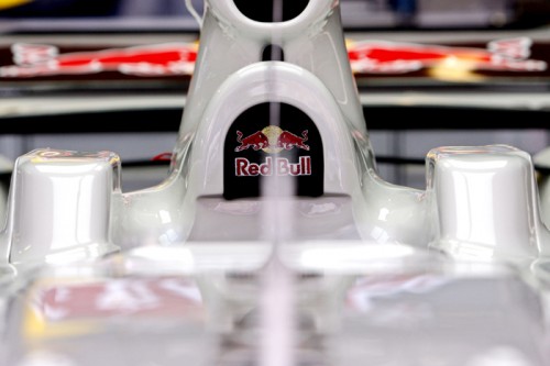 „Red Bull“ žada gražų bolidą