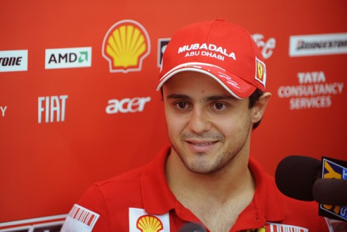 F. Massa nekantrauja sugrįžti į lenktynes