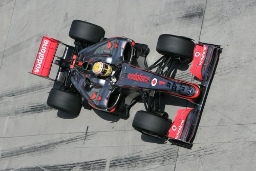 „Telegraph“: „McLaren“ gresia krachas