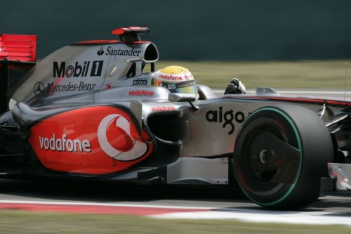 Bahreino GP: penktadienio treniruotės Nr. 1