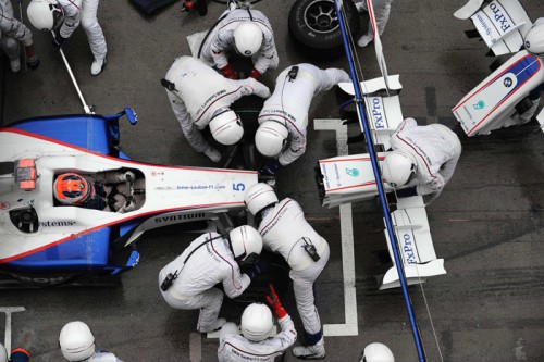 FIA padidins minimalią bolidų masę