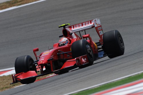 „Ferrari“ visą dėmesį skirs 2010 m. bolidui