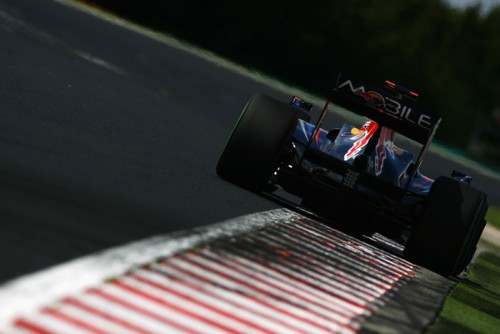 M. Schumacherio bandymus blokavo ir „Red Bull“
