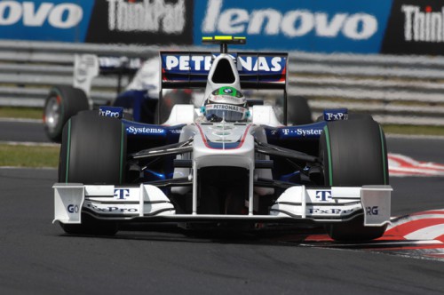 BMW mėgina parduoti „Formulės-1“ komandą