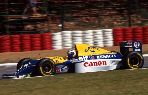 „Canon“ rems „Brawn“ Singapūre