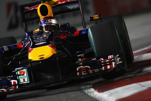 „Red Bull“ toliau naudos „Renault“ variklius