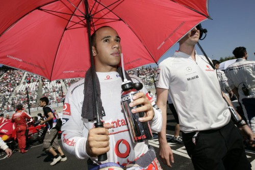 L. Hamiltonas: esame greiti, bet „Red Bull“ neprilygstame