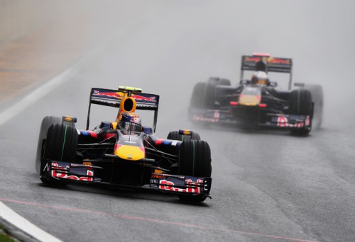 „Red Bull“ dėl variklių dar neapsisprendė
