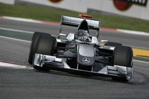 „Mercedes“ lenktynininkas paaiškės negreitai