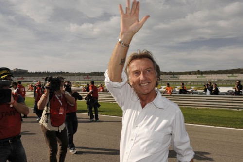 „Ferrari“ bolidą baigs sausio gale