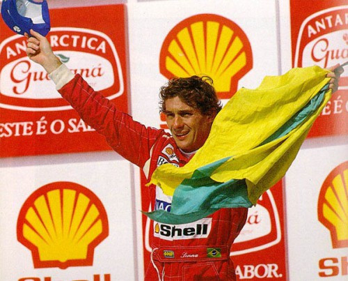 Automobilių sporto bendruomenė mini Ayrtono Sennos gimimo dieną