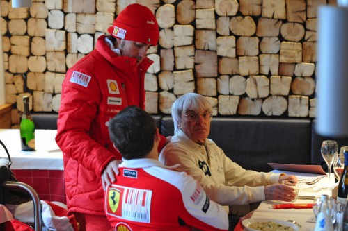 Bernie: būtų gerai, jei šiemet laimėtų „Ferrari“ ir F. Alonso