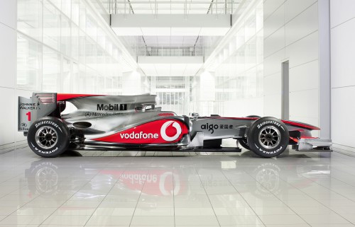 Oficialiai pristatytas „McLaren MP4-25“ bolidas