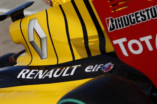 „Renault“ keičia strategiją F-1
