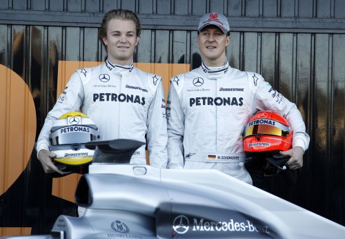 N. Rosbergas: M. Schumacheriui nenusileidau