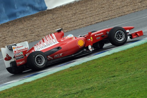 „Ferrari“ bolide – neįprastas variklio montavimas?