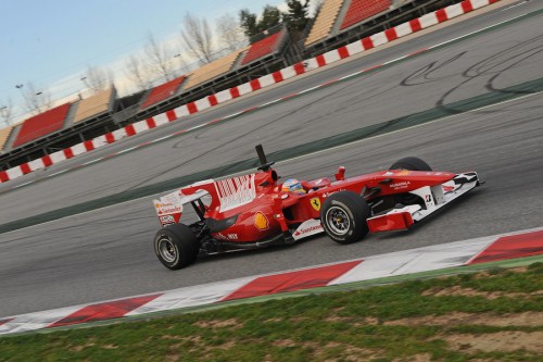 „Ferrari“ išmėgino kelias naujoves