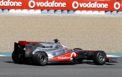 „McLaren“ sparnas bus patikrintas tik Bahreine