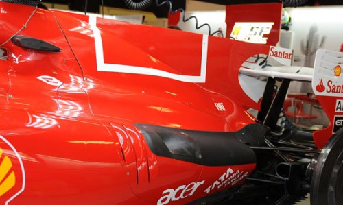 „Ferrari“ pašalino „Marlboro“ primenantį spalvinimą nuo bolidų