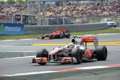 „McLaren“ ištirs L. Hamiltono padangos sprogimą
