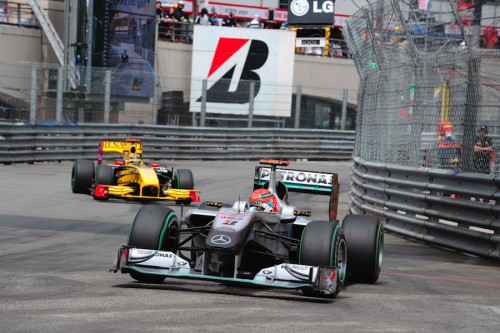 „Mercedes“ apeliavo baudą M. Schumacheriui