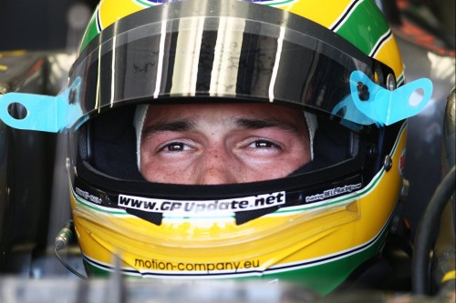 B. Senna išmestas iš HRT