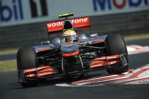 L. Hamiltoną pribloškė „Red Bull“ greitis