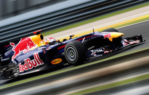 „Red Bull“ neigia sparnų įtaką rezultatams