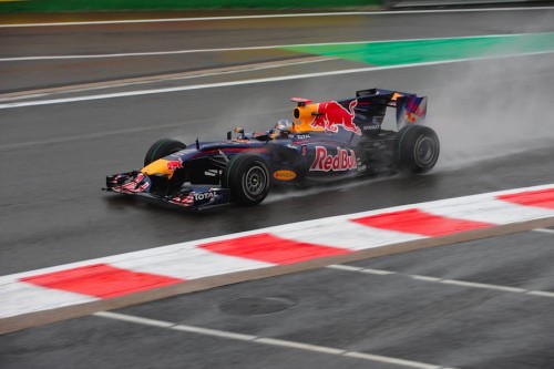 S. Vettelis turi problemų dėl variklių