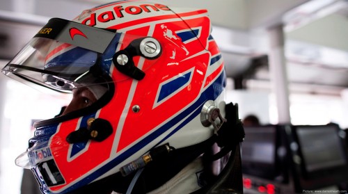 “Red Bull”: “McLaren” paaukojo J. Buttoną