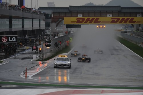 Korėjoje – papildomi įspėjimai išvažiuojantiems iš boksų