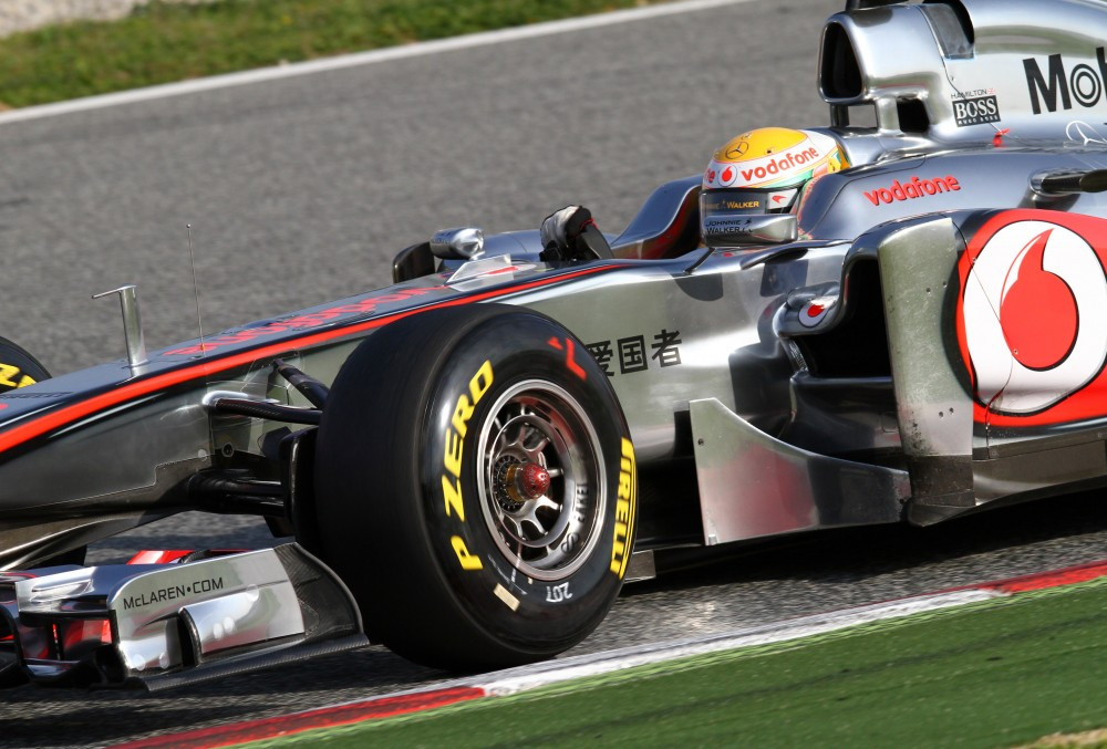 „McLaren“ problemos tęsiasi
