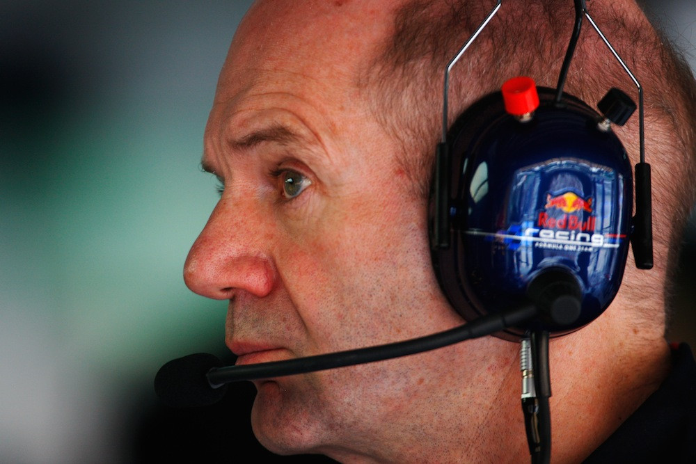 „Red Bull“: perprasti KERS prireiks laiko