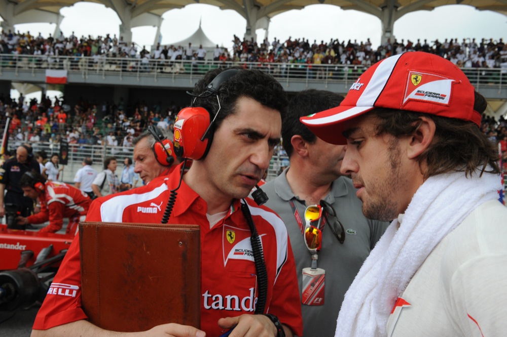 F. Alonso: avarija užtvėrė kelią link pakylos