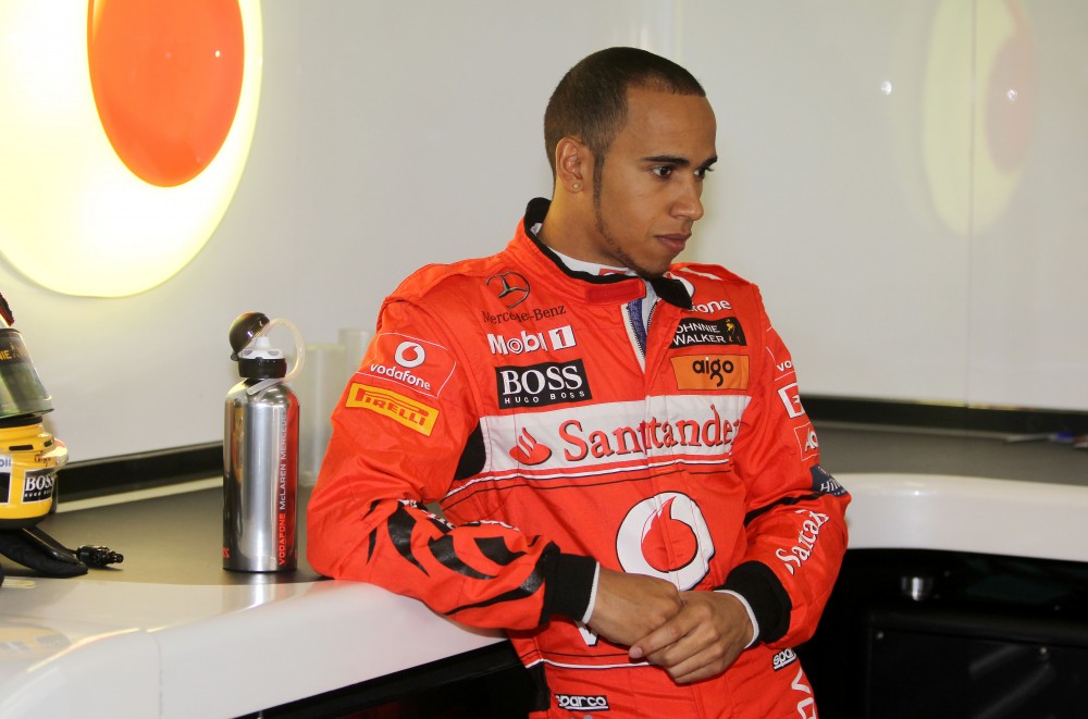 „McLaren“ pilotai – nudažyti raudona spalva