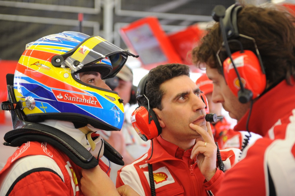 F. Alonso tikisi kovoti su „Red Bull“