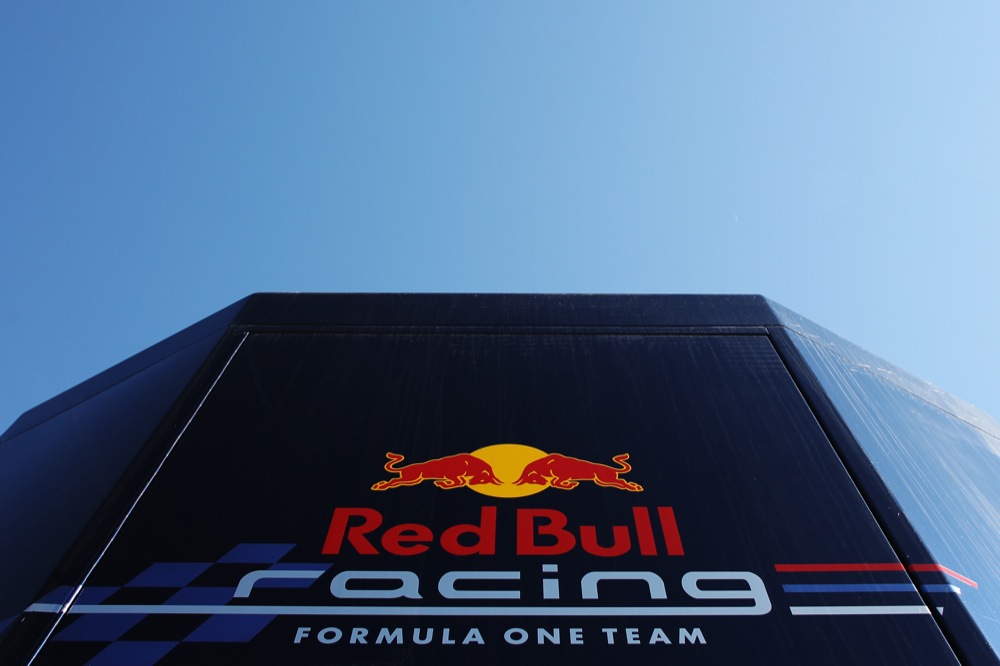 „Red Bull“ nenuvertina savo varžovų