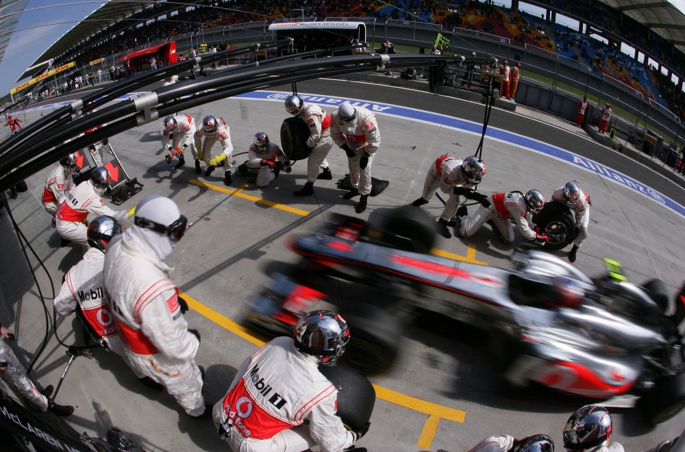 „McLaren“: trūko bolido patobulinimų