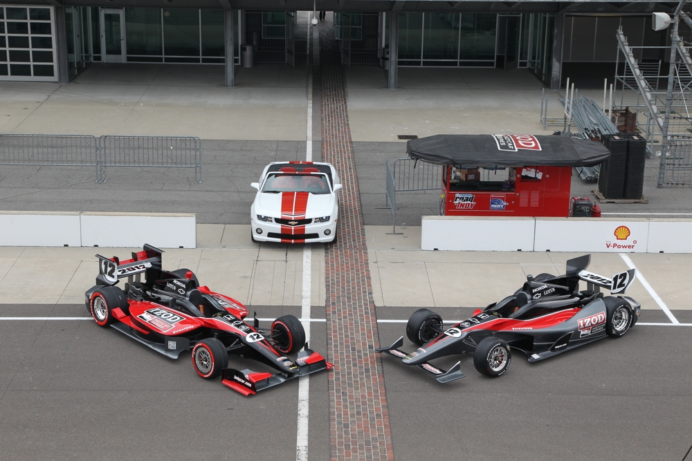 IndyCar. „Dallara“ pristatė 2012 m. bolidų prototipus